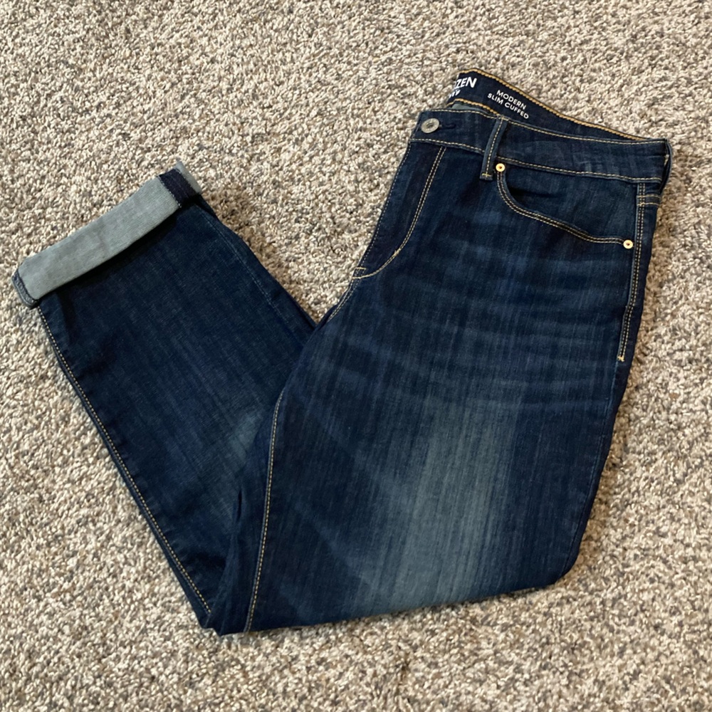 Levi's Women’s Deep Indigo Cuffed Capri Jeans